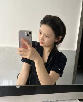 彤彤的福务很好