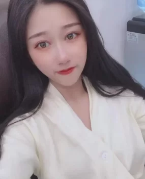 刚下水20岁美女