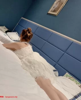 大学生卖身赚生活费